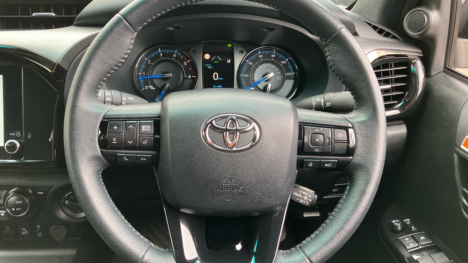 Used Toyota Hilux 2025 for sale - 77409351: Photo 8