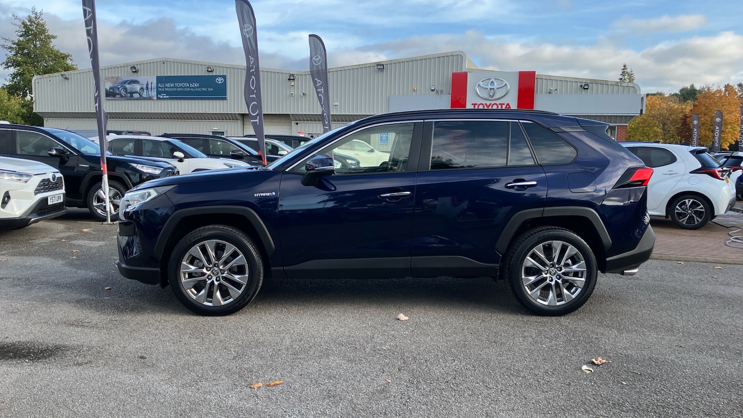 Used Toyota RAV4 2022 for sale - 76299719: Photo 17