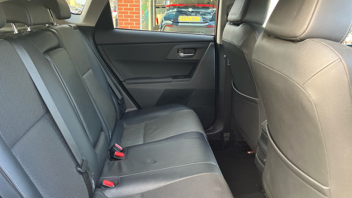 Used Toyota Auris 2017 for sale - 77354264: Photo 12