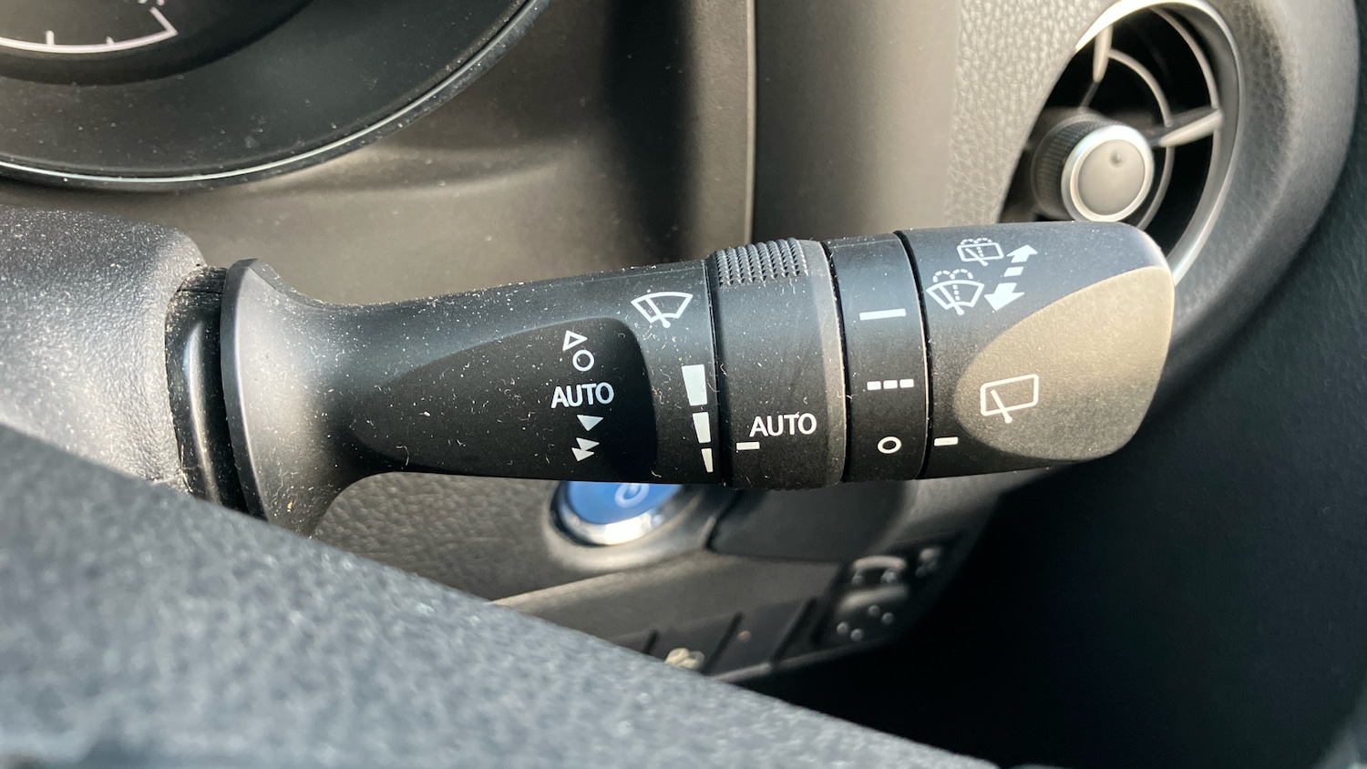 Used Toyota Auris 2017 for sale - 77354264: Photo 39