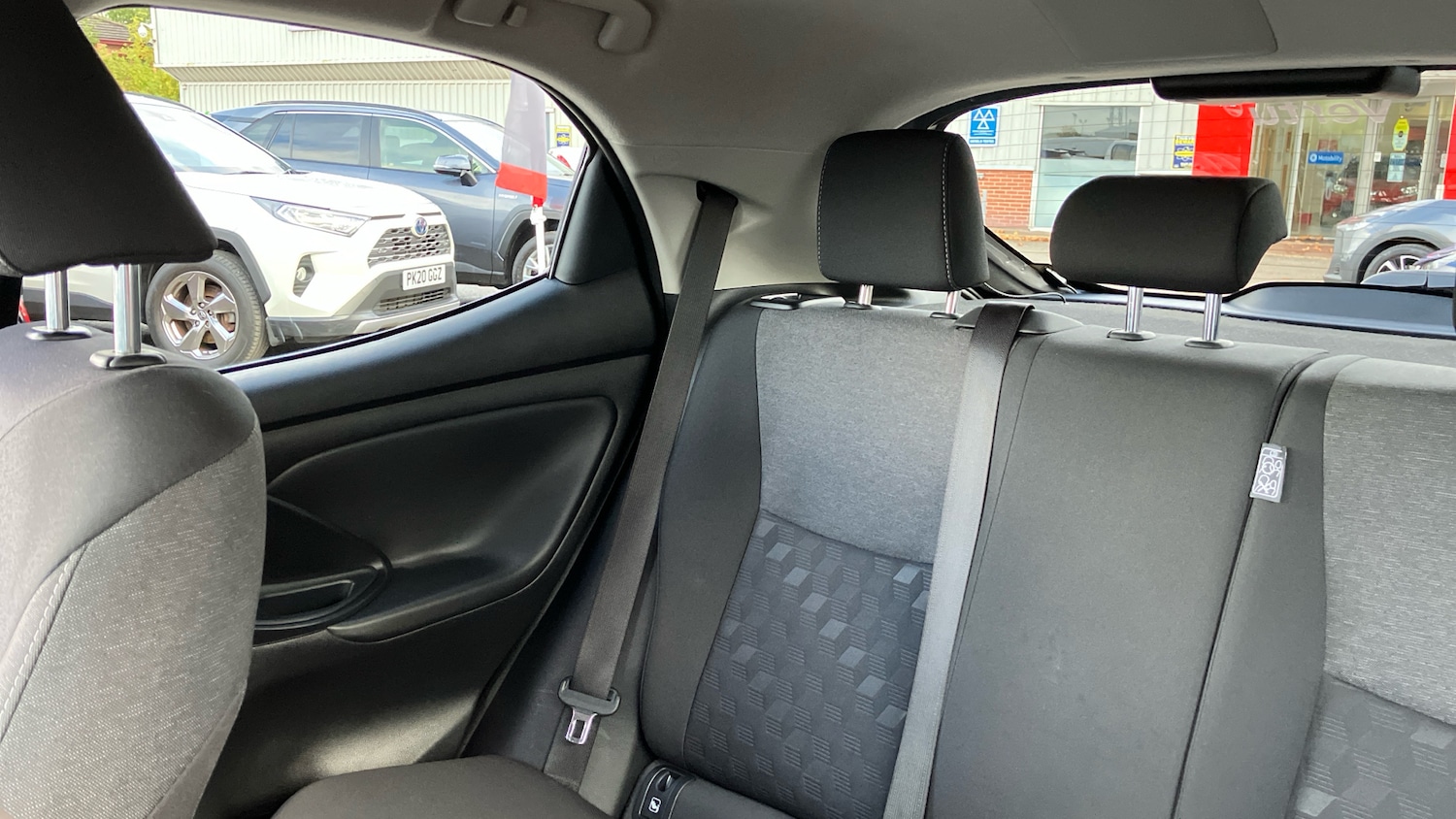 Used Toyota Yaris 2024 for sale - 76171698: Photo 24
