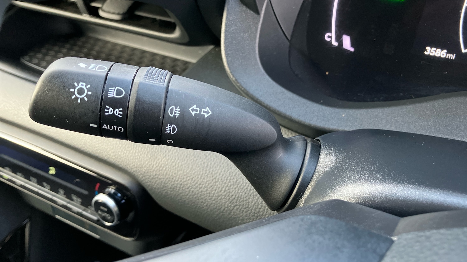 Used Toyota Yaris 2024 for sale - 76171698: Photo 38