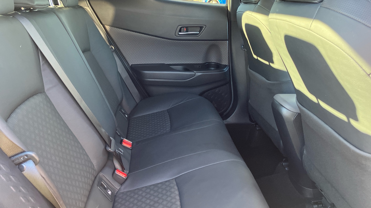 Used Toyota C-HR 2021 for sale - 76779229: Photo 12