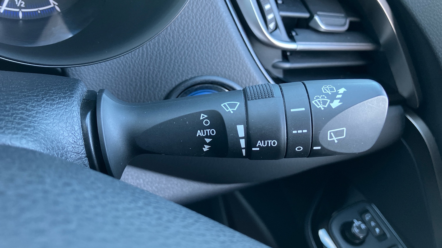 Used Toyota C-HR 2021 for sale - 76779229: Photo 39