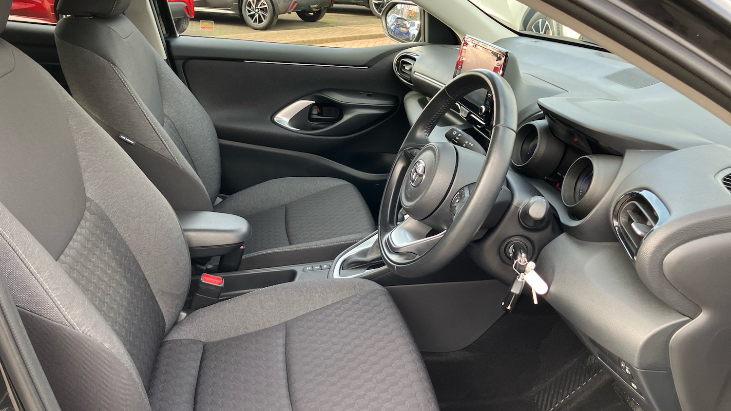 Used Toyota Yaris 2023 for sale - 76427798: Photo 11