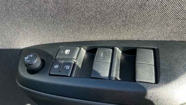 Used Toyota Yaris Cross 2025 for sale - 75724930: Photo 22
