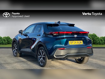 Used Toyota C-HR 2024 for sale - 76682253: Photo