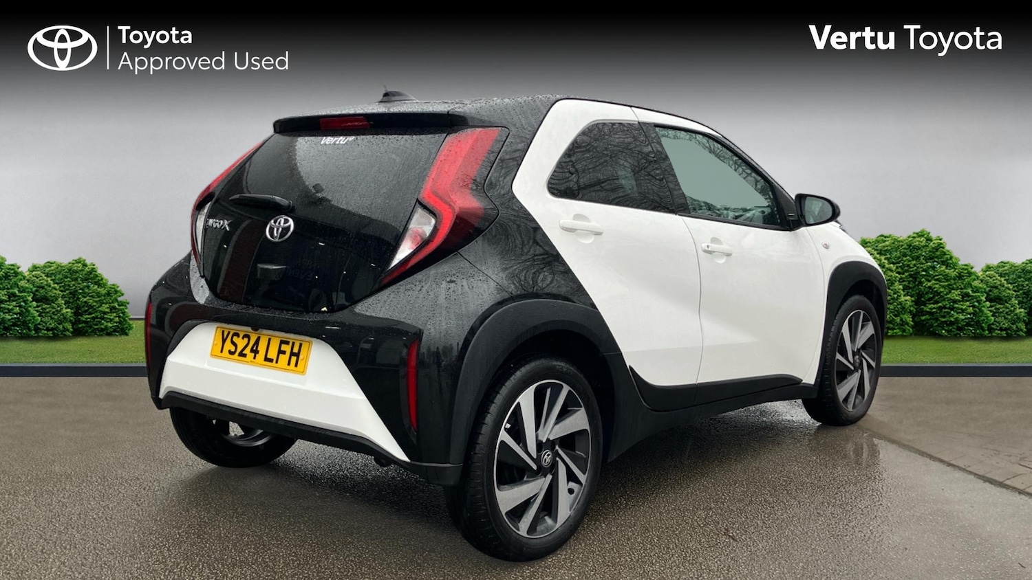 Used Toyota Aygo X 2024 for sale - 77668396: Photo 2