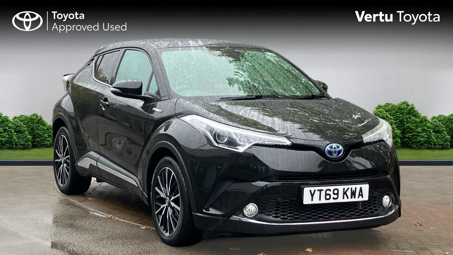 Used Toyota C-HR 2019 for sale - 76736396: Photo 1