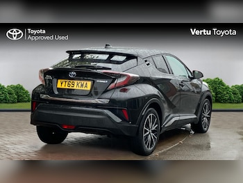 Used Toyota C-HR 2019 for sale - 76736396: Photo