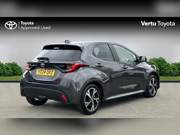 Used Toyota Yaris 2024 for sale - 79690431: Photo