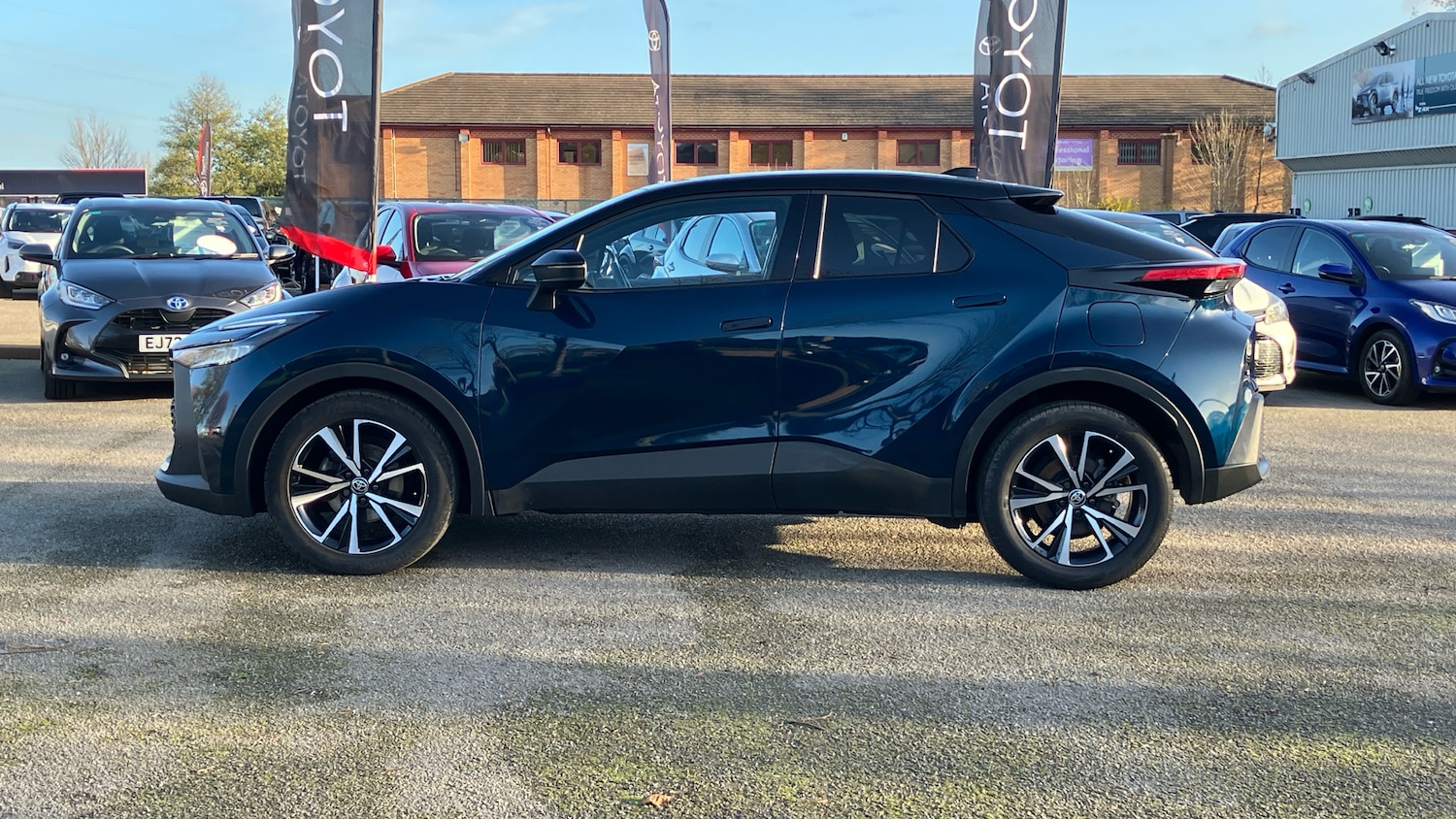 Used Toyota C-HR 2024 for sale - 77077224: Photo 17