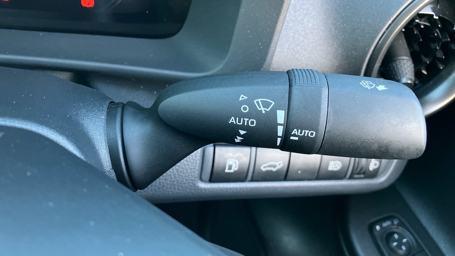 Used Toyota C-HR 2024 for sale - 77077224: Photo 38