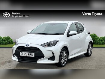 Used Toyota Yaris 2023 for sale - 77350317: Photo
