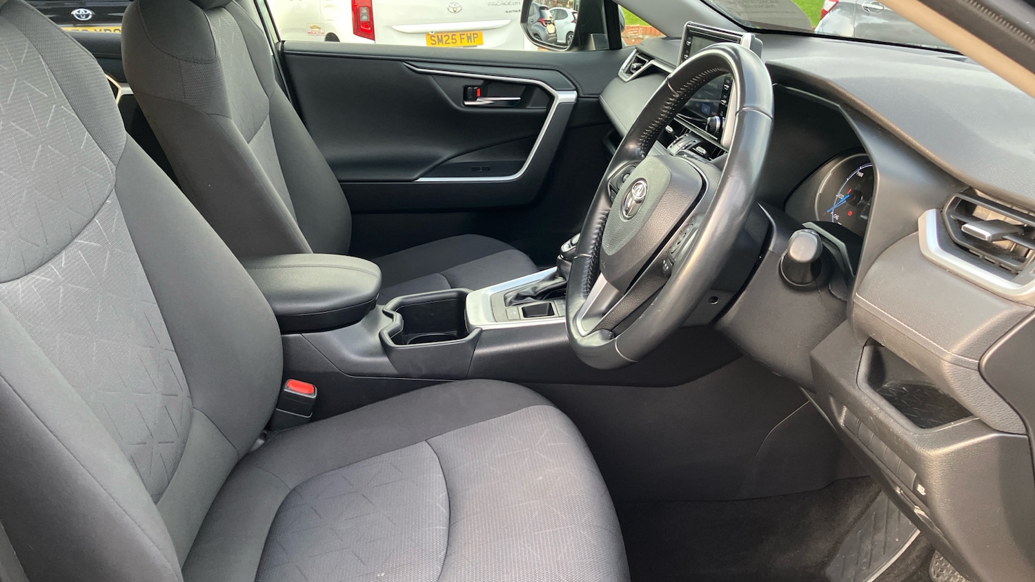 Used Toyota RAV4 2022 for sale - 76833921: Photo 11