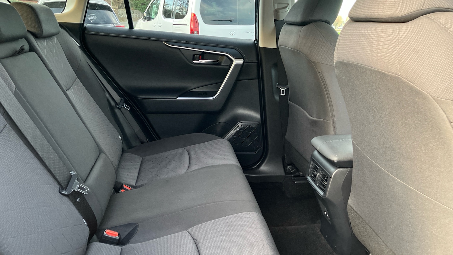 Used Toyota RAV4 2022 for sale - 76833921: Photo 12