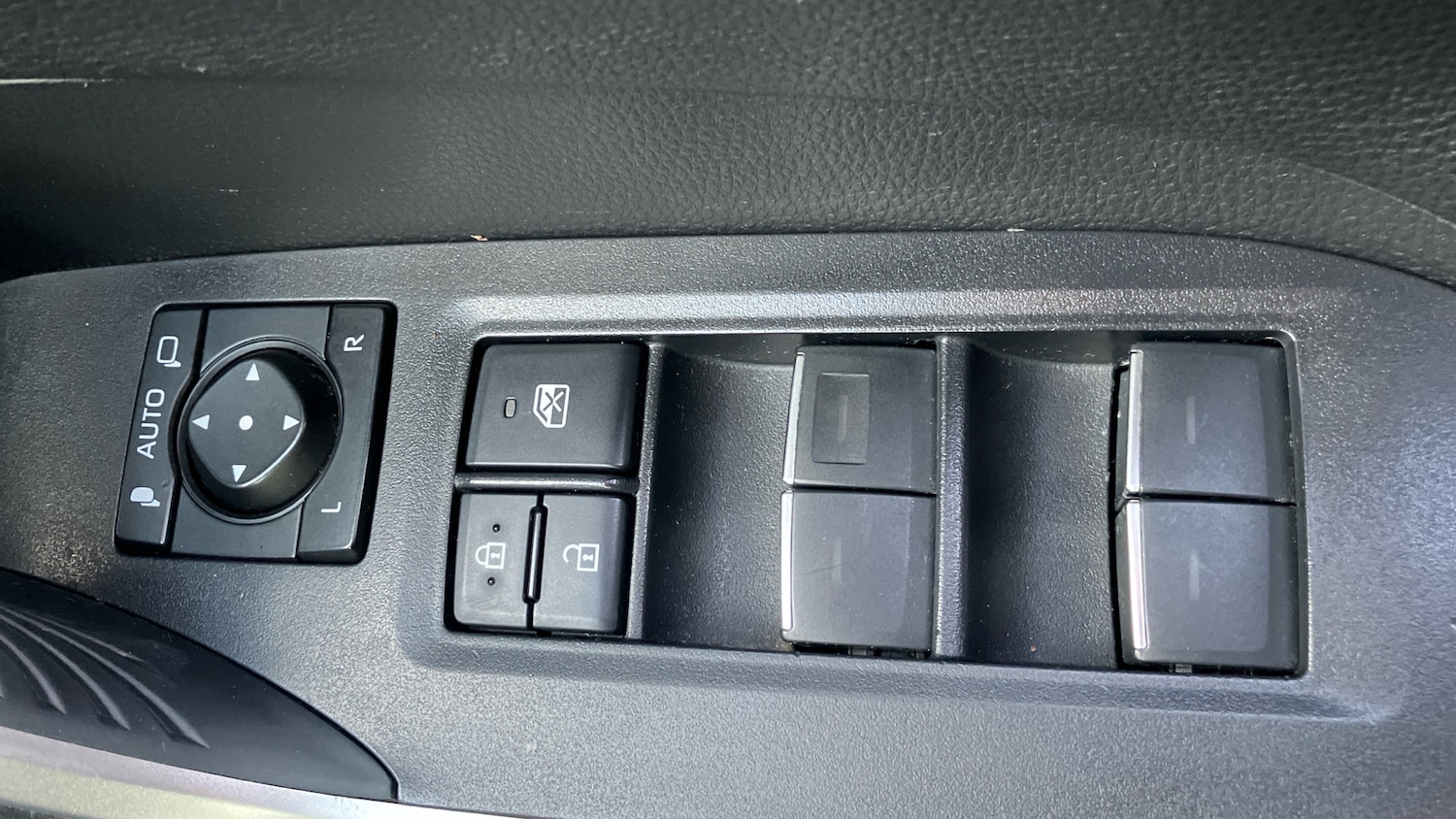 Used Toyota RAV4 2022 for sale - 76833921: Photo 22