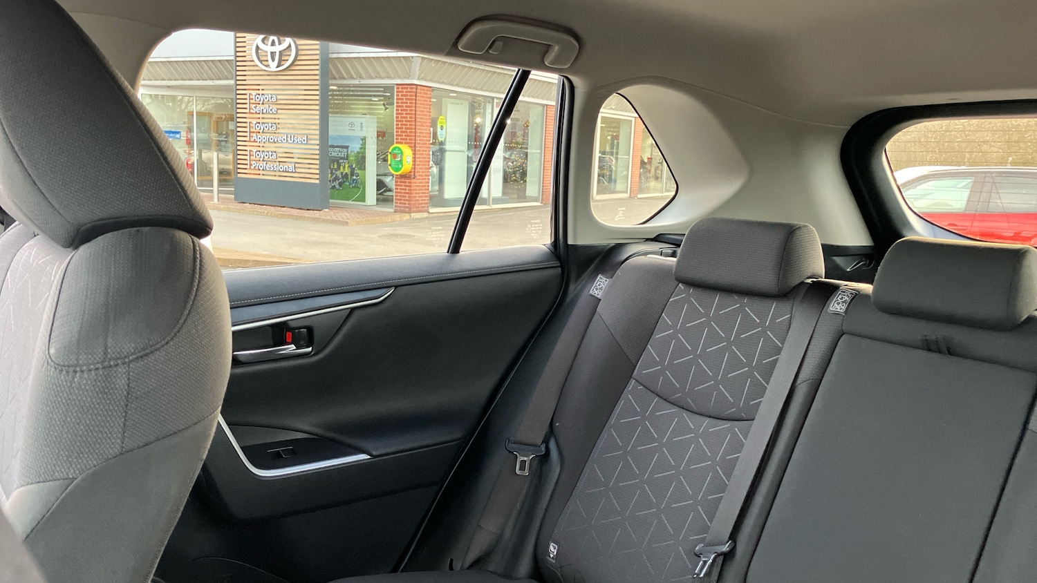 Used Toyota RAV4 2022 for sale - 76833921: Photo 24