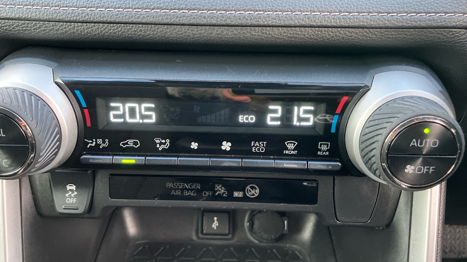 Used Toyota RAV4 2022 for sale - 76833921: Photo 34