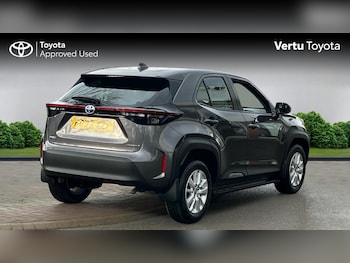 Used Toyota Yaris Cross 2022 for sale - 76948851: Photo