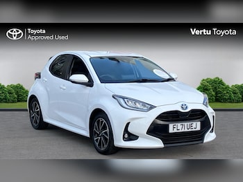 Used Toyota Yaris 2021 for sale - 77918435: Photo