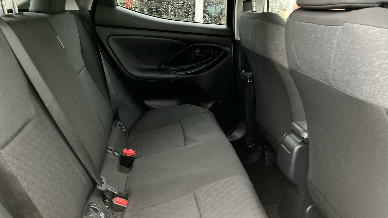 Used Toyota Yaris 2024 for sale - 77260709: Photo 12