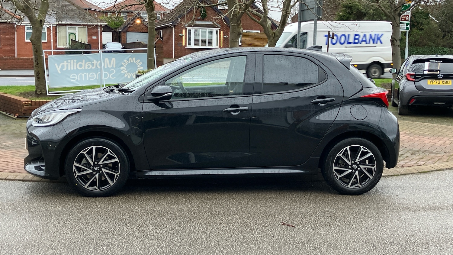 Used Toyota Yaris 2024 for sale - 77260709: Photo 17