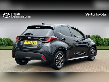 Used Toyota Yaris 2024 for sale - 77260709: Photo