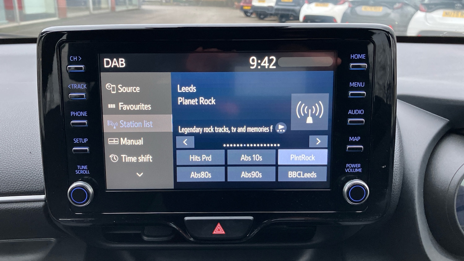 Used Toyota Yaris 2024 for sale - 77260709: Photo 30