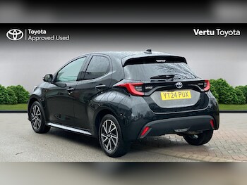 Used Toyota Yaris 2024 for sale - 77260709: Photo