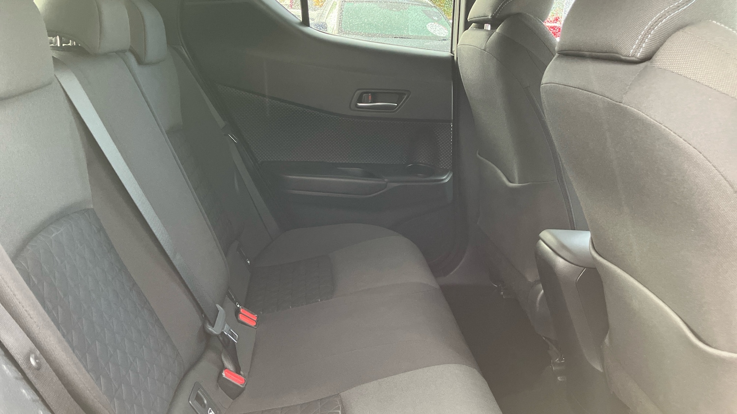 Used Toyota C-HR 2021 for sale - 76340504: Photo 12