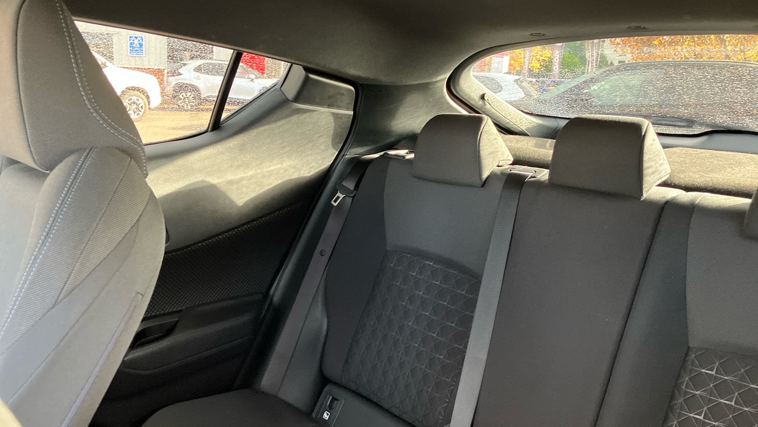 Used Toyota C-HR 2021 for sale - 76340504: Photo 24