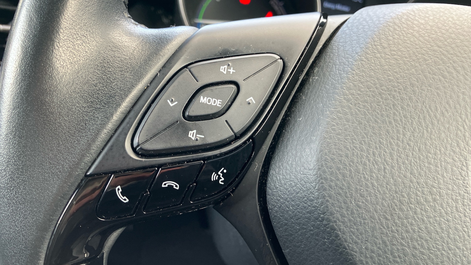 Used Toyota C-HR 2021 for sale - 76340504: Photo 36
