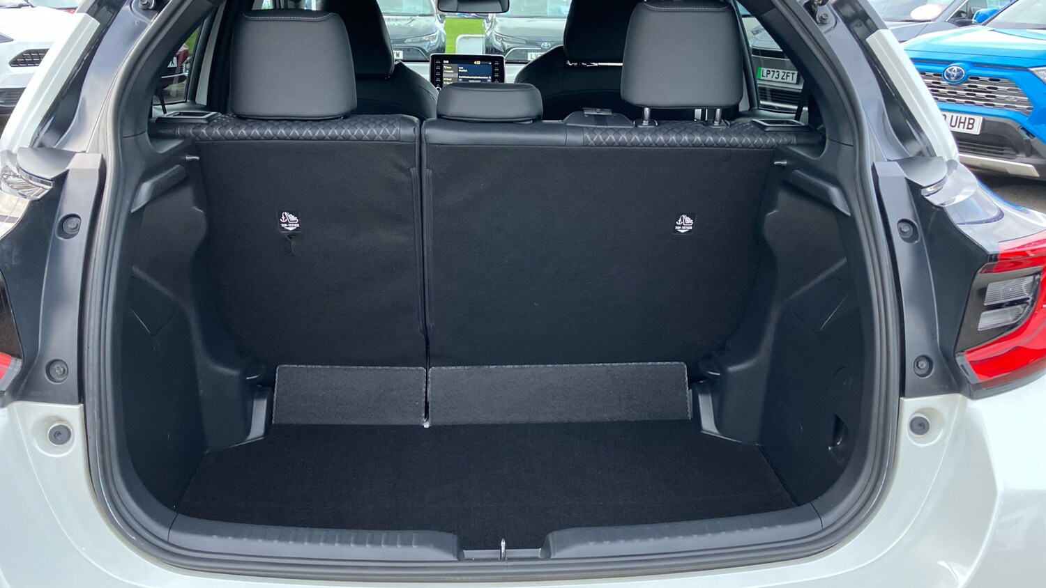 Used Toyota Yaris 2020 for sale - 77718526: Photo 14