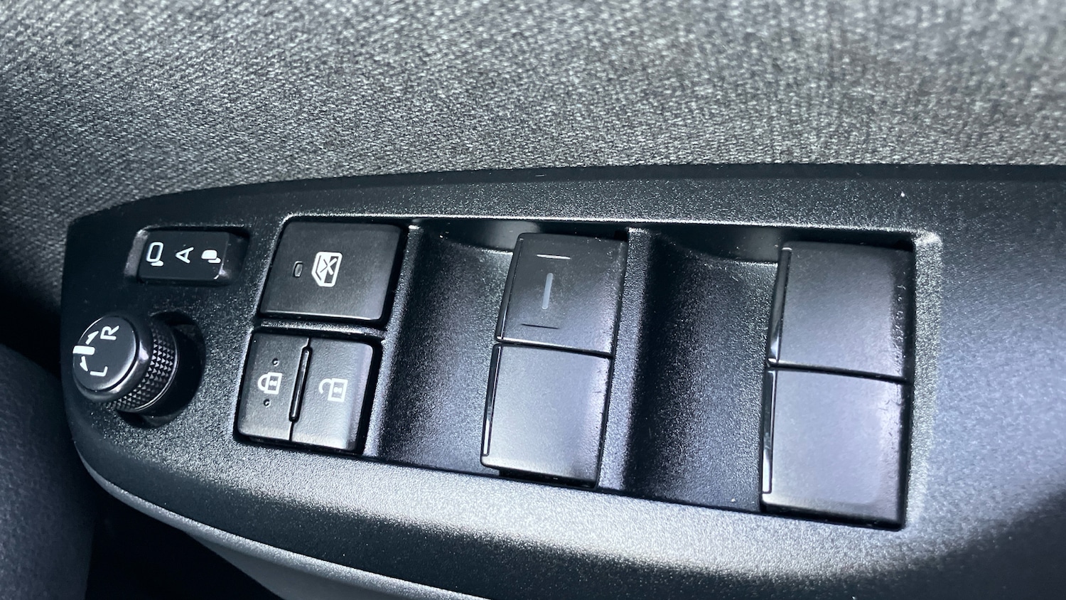 Used Toyota Yaris 2020 for sale - 77718526: Photo 22