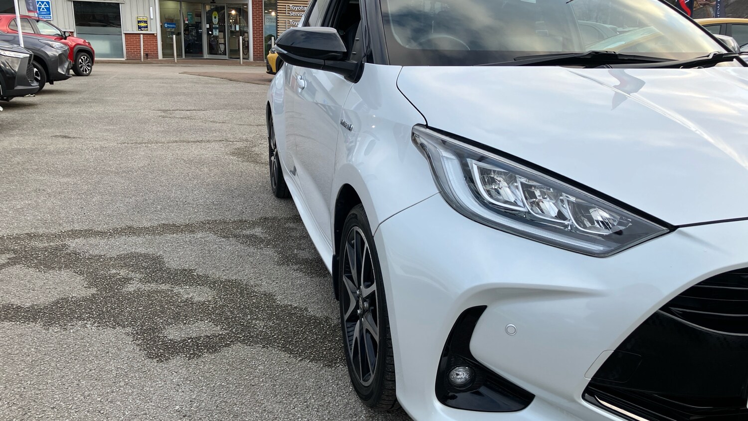 Used Toyota Yaris 2020 for sale - 77718526: Photo 41