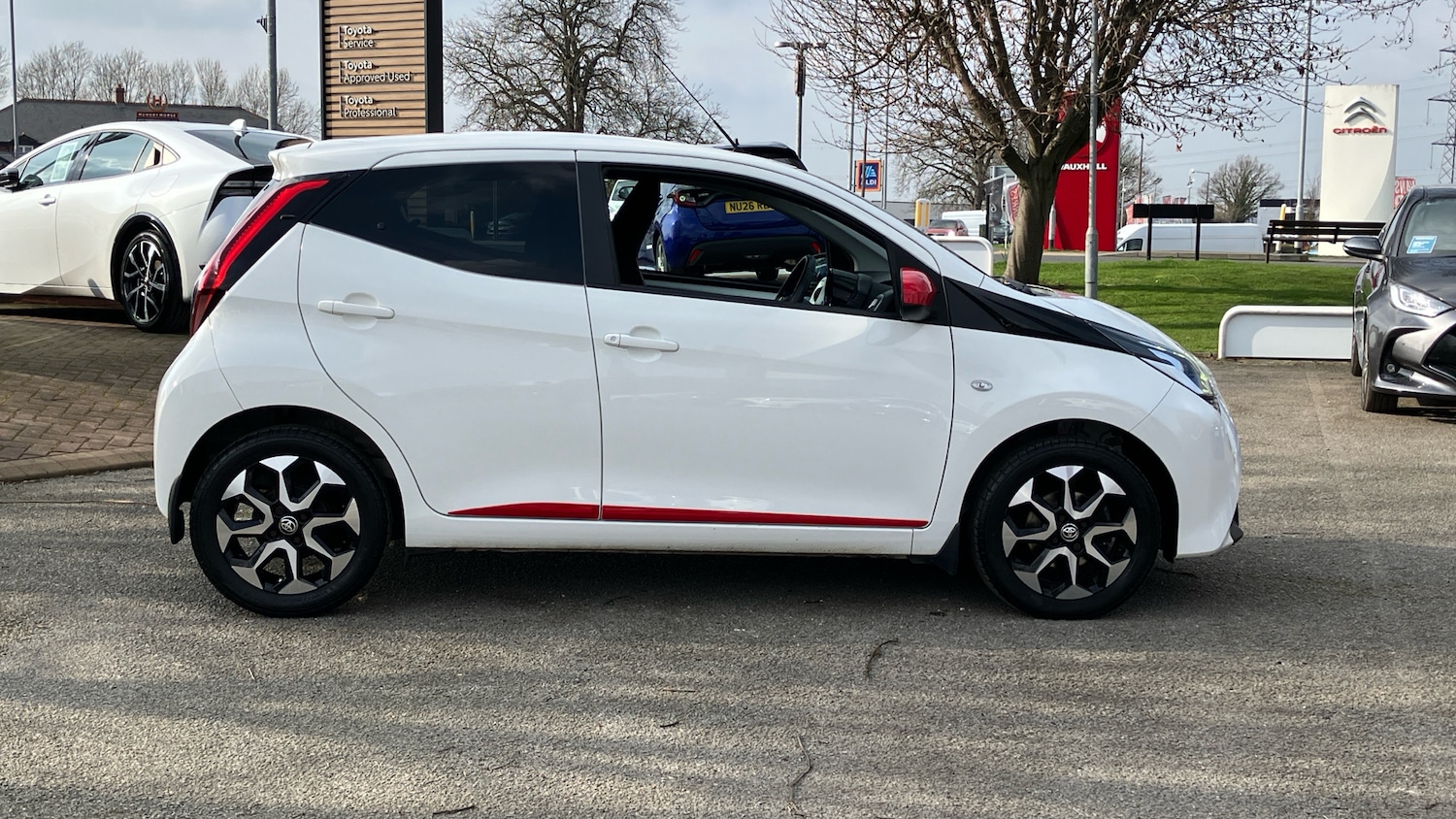 Used Toyota AYGO 2020 for sale - 77961681: Photo 16