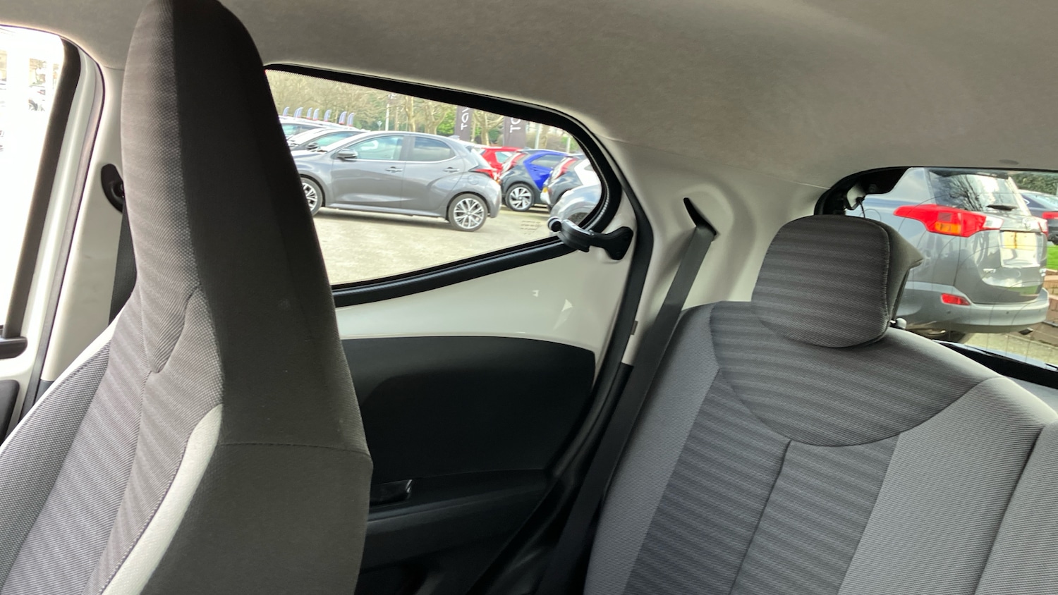 Used Toyota AYGO 2020 for sale - 77961681: Photo 24