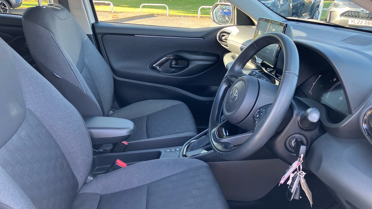 Used Toyota Yaris 2024 for sale - 76171704: Photo 11