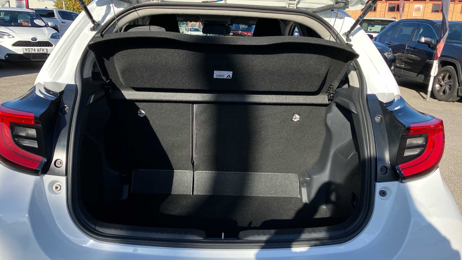 Used Toyota Yaris 2024 for sale - 76171704: Photo 14