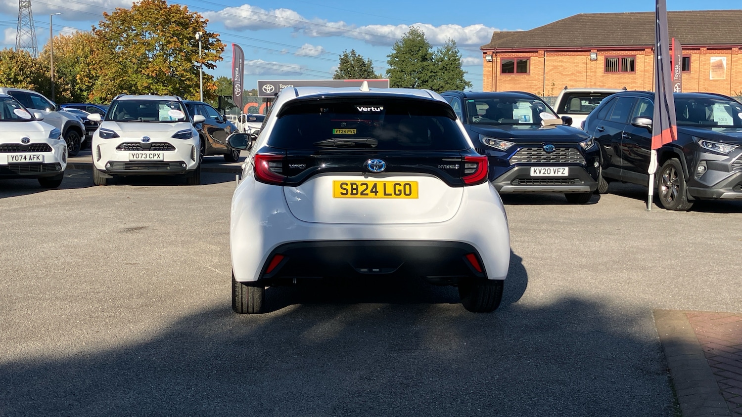 Used Toyota Yaris 2024 for sale - 76171704: Photo 19