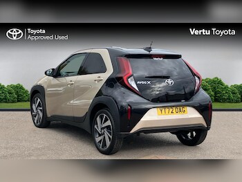 Used Toyota Aygo X 2022 for sale - 76273600: Photo