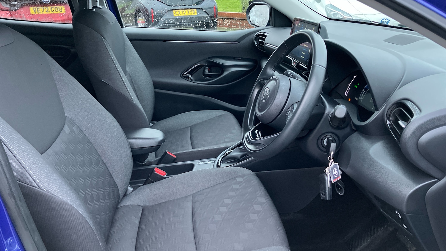 Used Toyota Yaris 2024 for sale - 77403768: Photo 11