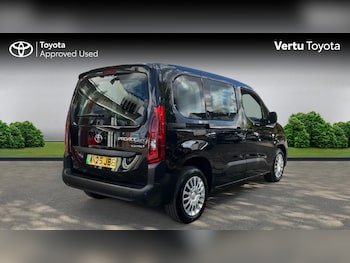 Used Toyota PROACE CITY Verso 2025 for sale - 75894353: Photo