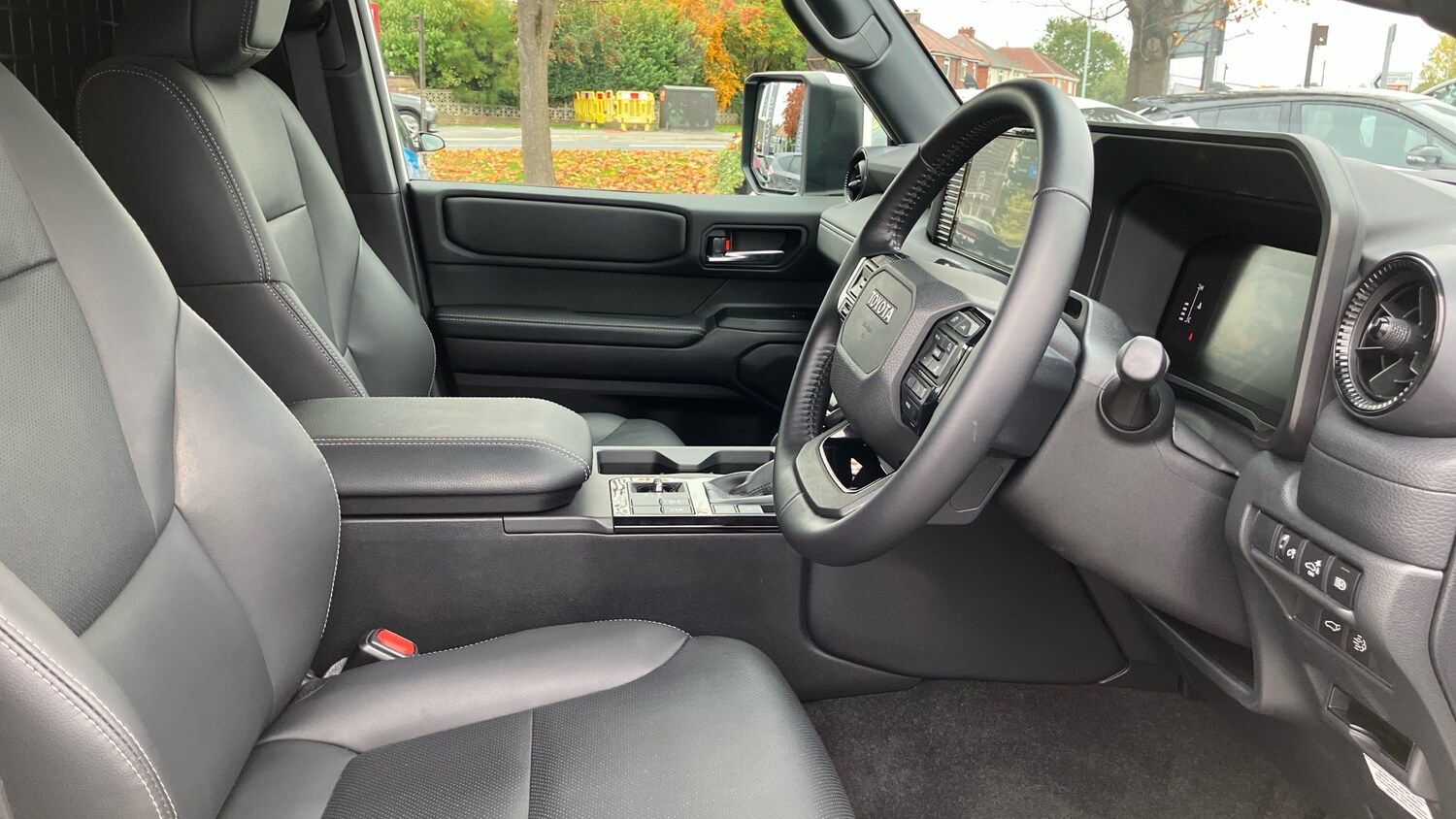 Used Toyota Land Cruiser 2025 for sale - 77694071: Photo 11