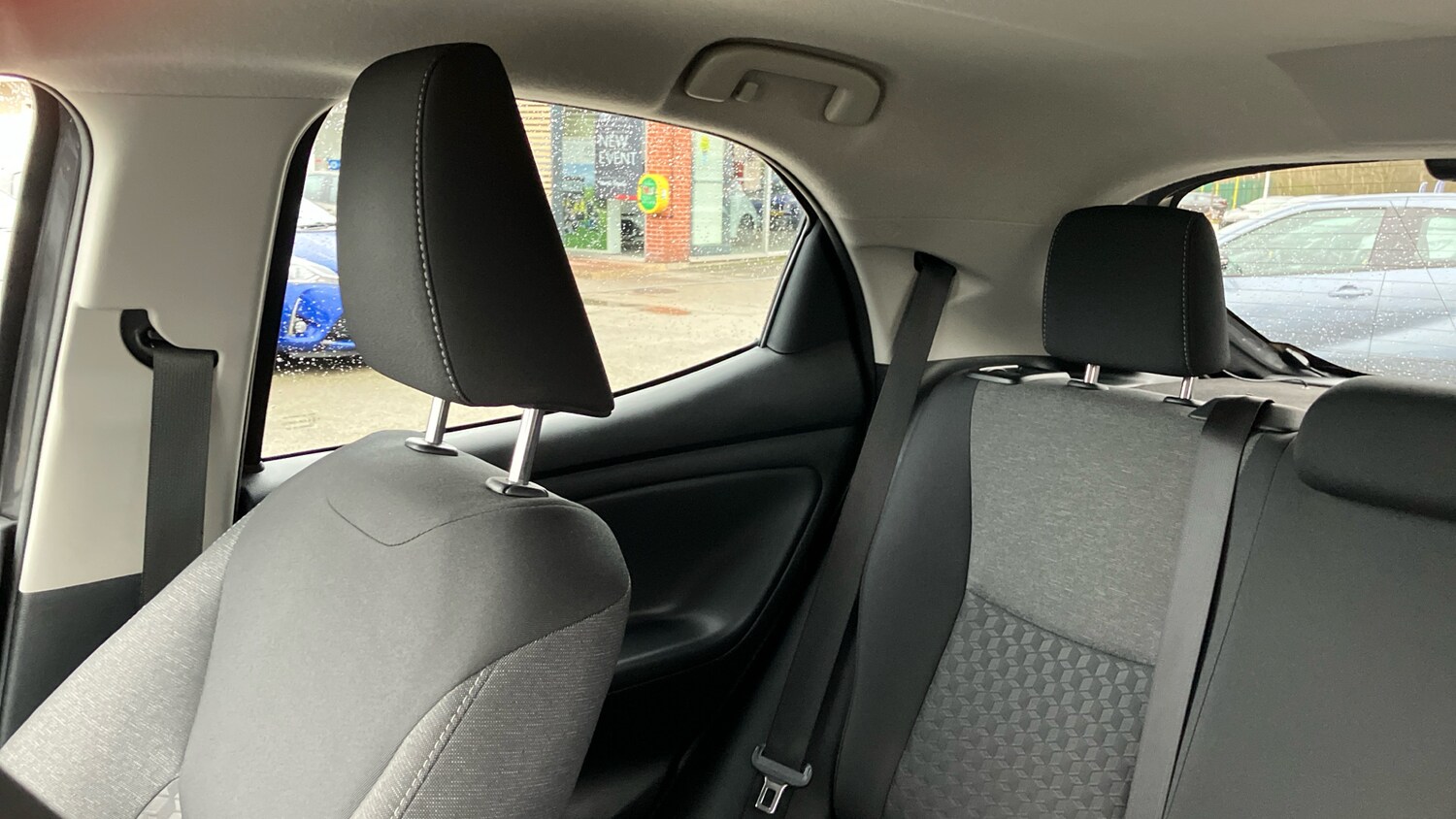 Used Toyota Yaris 2023 for sale - 77543511: Photo 24