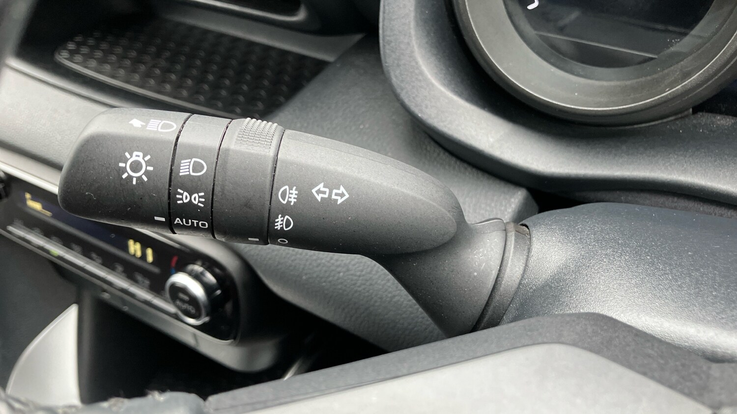 Used Toyota Yaris 2023 for sale - 77543511: Photo 38