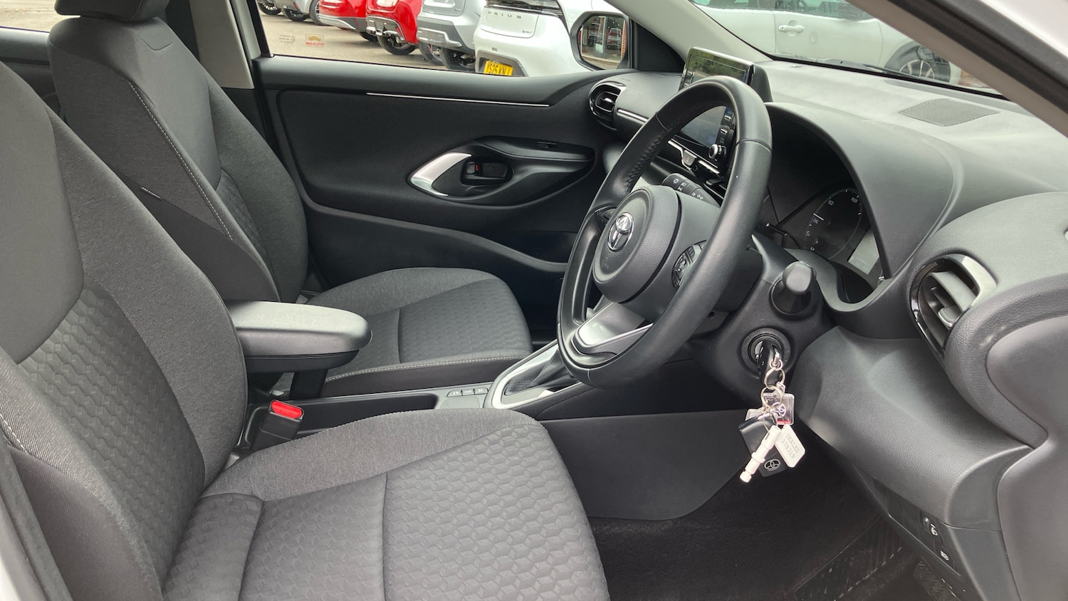 Used Toyota Yaris 2023 for sale - 77354268: Photo 11