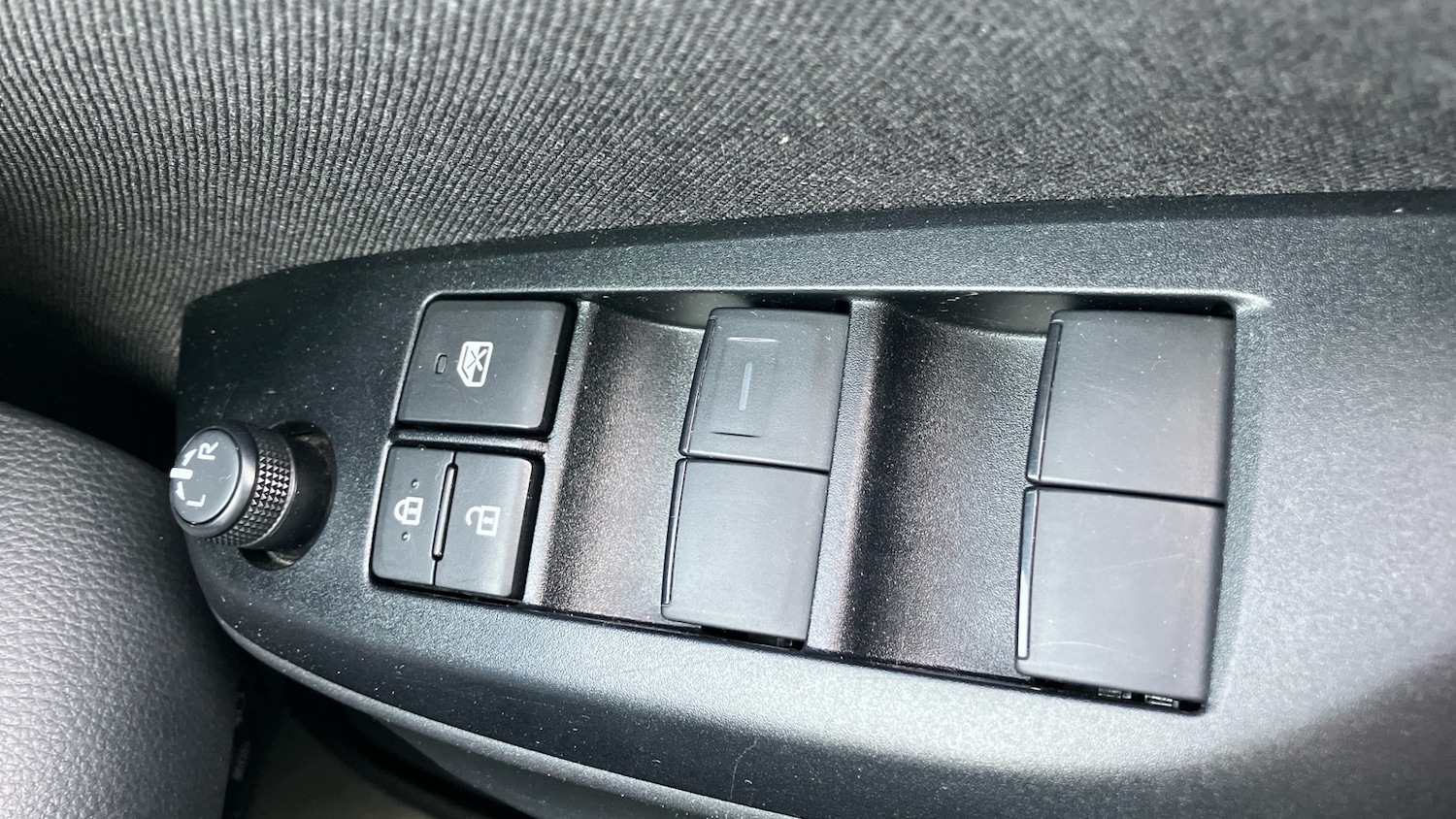 Used Toyota Yaris 2024 for sale - 77088062: Photo 22