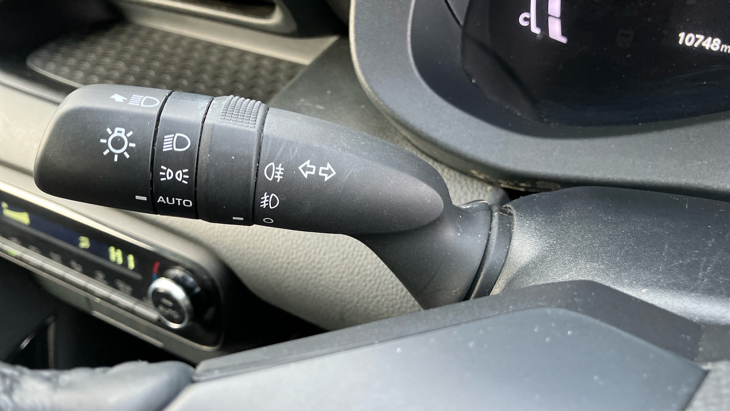 Used Toyota Yaris 2024 for sale - 77088062: Photo 38